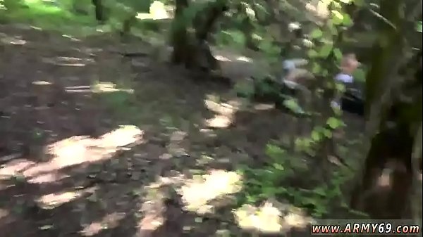 Bilder von männlichen Soldaten, die schwulen nackten Hintern zeigen Eine schelmische Lehre