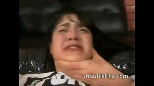 schiaffeggiando la faccia