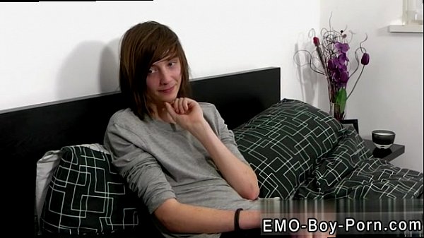 Garoto nu nu pênis emo gay primeira vez que Luke Shaw chama Redding para casa,