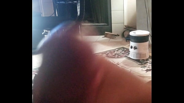 Jalandomela alguien que me aque la leche mujer?