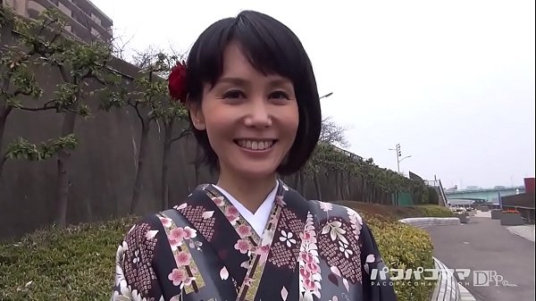 人妻なでしこ調教 ～大人気の美魔女を初調教～　相田ユリア 1
