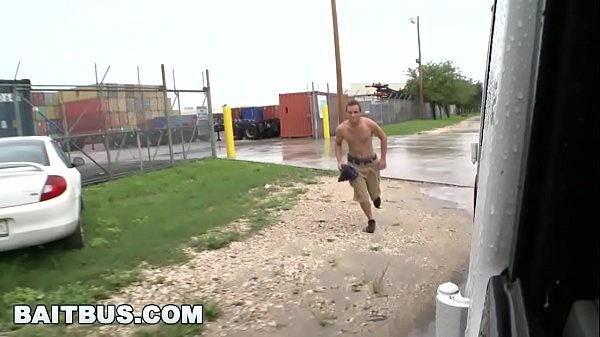 BAITBUS - Giriamo intorno a South Beach e ci imbattiamo in Str8 Bait Sean Bow