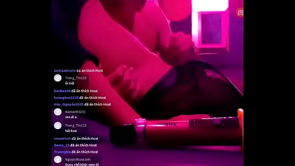 H&aacute_t Karaoke b&uacute_ cu nhau tr&ecirc_n gebläut