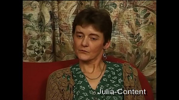 La vicina più anziana voleva davvero essere scopata, quindi non le importava che lasciassi girare la telecamera