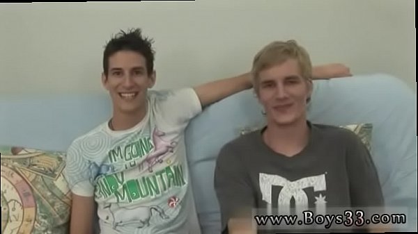 Film sesso tizio porno gay La cosa successiva che Mike ha fatto è stata succhiare, mordere e