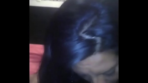 Schwanz lutschen, bis die Milch raus ist. CARRILLO GRAU