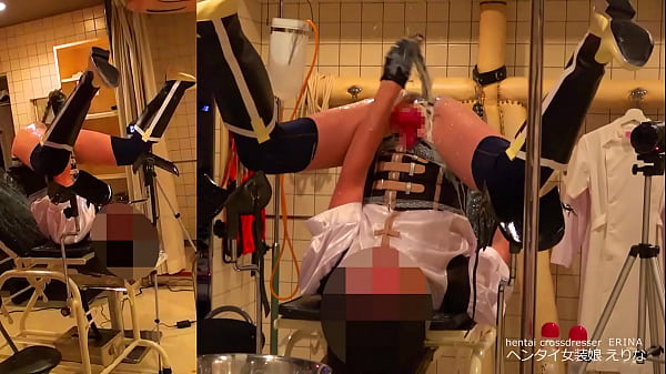 [Crossdressing] Enema de xixi e leite na mesa de exame, masturbação na fonte | Erina [pervertida]