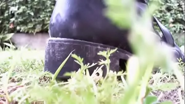 Du sitzt in diesem kleinen Auto und ich bringe dich und deine betrogene Frau um!