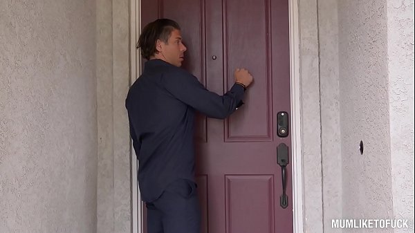 Busty Milf Eva Notty rides huge cock &amp_ gets cumshot all over her big tits