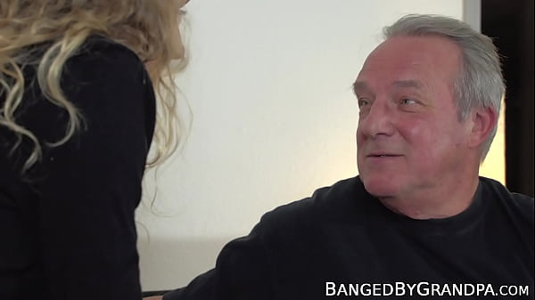 Ado passionnée Ados Fille