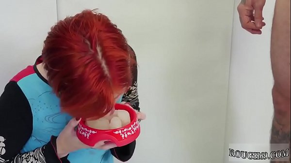 Étrange fétiche Cummie, le chat Painal Cum