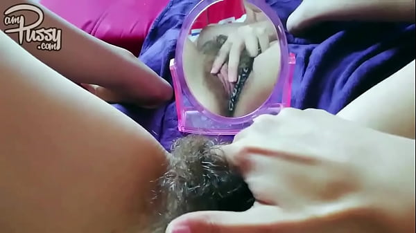 Beautiful Teen Girl performs in amateur