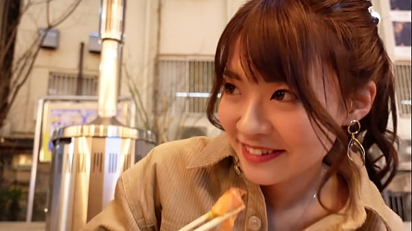 La vita di papà è trapelata. Sesso intenso senza gomma mentre guardi il panorama notturno di un grattacielo con la sua figlia estremamente carina e dal seno piccolo. Massiccia eiaculazione vaginale da orgasmi simultanei. Registrazione video personale di creampie amatoriale amatoriale. Bella sborrata facciale. Una studentessa universitaria dal seno piccolo viene filmata.