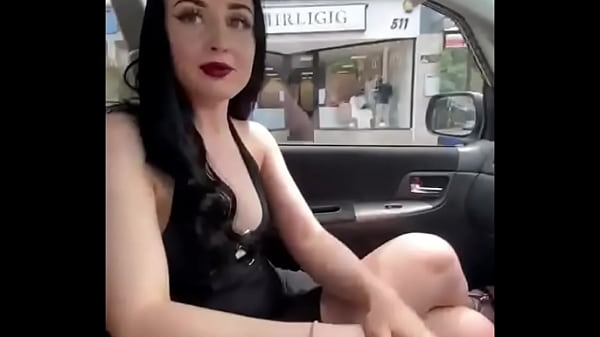 ¿Quieres ver qué hago con los pepinos en público?