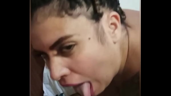 Hund ging, um es dem neuen Mann im Motel C&aacute_&agrave_h kabulosa zu geben