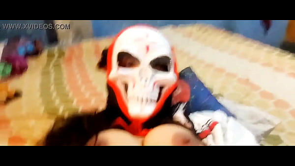 Sexy Amateur-Teenager gibt an