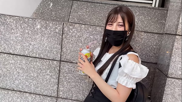 Gonzo: A fair-skinned, slender hosu crazy landmine type has sex. Go from a bar date to a love hotel. After giving a blowjob and ejaculating in her mouth, she inserts it raw and gets excited by her boobs swaying in the intense cowgirl position. https://bit.ly/3AZ7