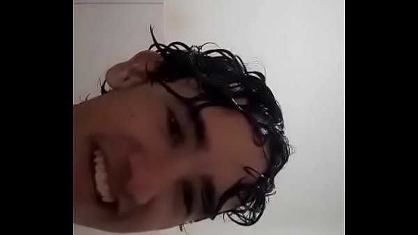 GAVREL se exibindo enquanto conversa com seus seguidores