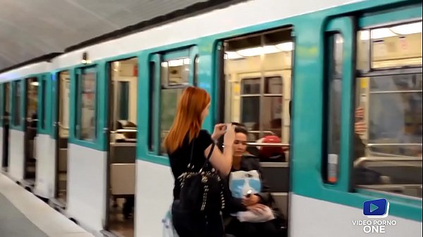 Emy, cambriolée par deux cambrioleurs