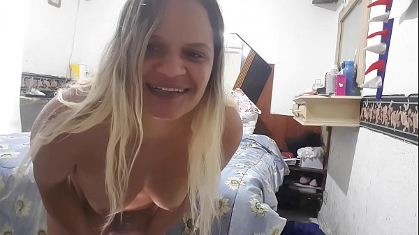In this video, Paty Bumbum reveals my secret to cumming