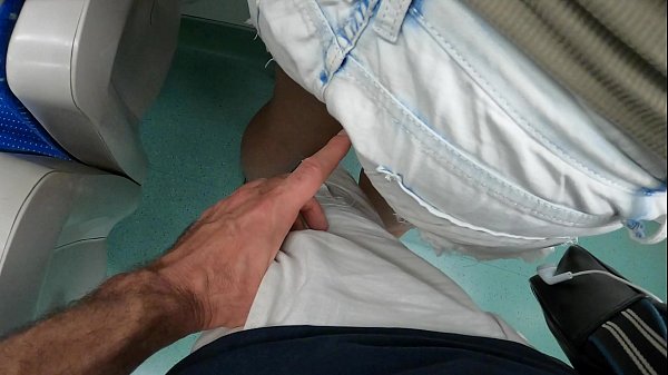 Hermosa Jovencita se divierte