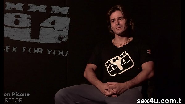 Complete interview with the myth Don Picone. The successful porn director who lives his life discovering beautiful actresses and playing Las Vegas poker