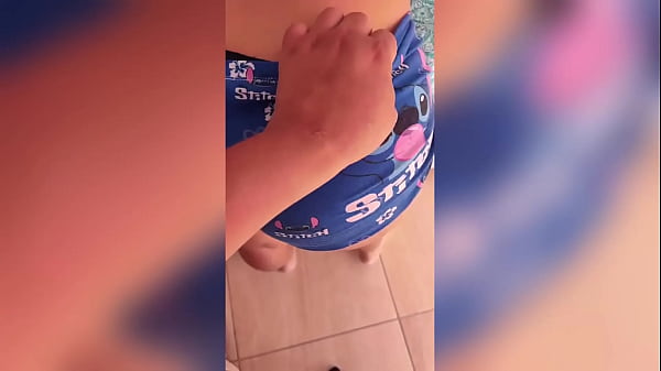 MI CU&Ntilde_ADA SE HACE LA QUE NO QUIERE PERO TERMINA EN CUATRO Y GIMIENDO COMO PERRA, NOS TOCARON LA PUERTA CASI NOS PILLAN