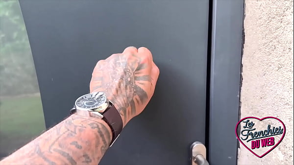 Das sexy Mädchen Gwen isst Schwanz und Muschi