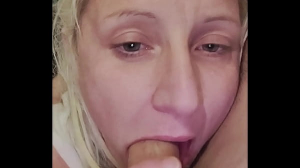 Sự tôn thờ gà trống của Tasia cho Casper 3-9-25