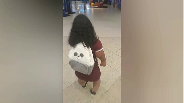 dwarf woman masturbating at the mall