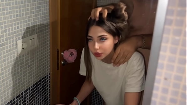 Guarda il video giocoso di adolescenti real_amateur