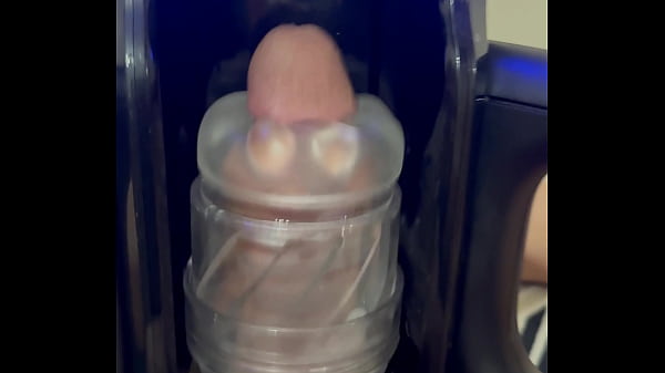 CASTIGO DE CASI 20 MINUTOS CON MASTURBADOR A ALTA VELOCIDAD AL FINAL ME TEMBLABAN LAS PIERNAS Y MI PENE ESTABA MUY SENSIBLE