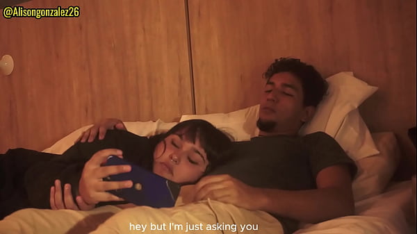 Tengo sue&ntilde_o hermanastro, dejame acostarme en tus piernas, pero no metas tu pene en mi boca por favor!!