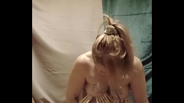 2025 12 10 Esclave F autoseance pinces et coups de ceinture endoctrinement