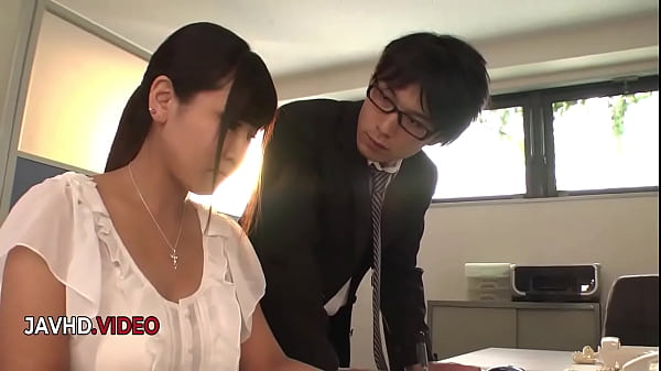 Kinky JAV tettona giapponese va giù su un cazzo succoso per piacere