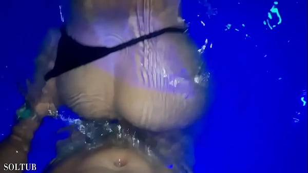 ATRIS PORN&Ocirc_ &Eacute_ EXPULSES FROM TABACARIA AP&Oacute_S RECORDING VIDEO TRANSNED IN THE POOL