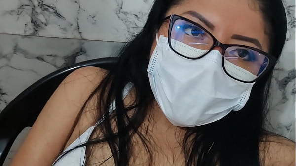 掌握你的快乐：假阳具游戏和阴蒂敏感性的初学者指南》