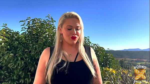 Alysha, bionda voluttuosa che ama le gole profonde...