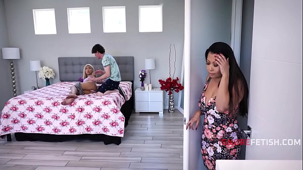 The Permission Slip Rip (Ma belle-mère me dit que je devrais utiliser gratuitement au lieu de demander la permission) | IgnorerFétiche