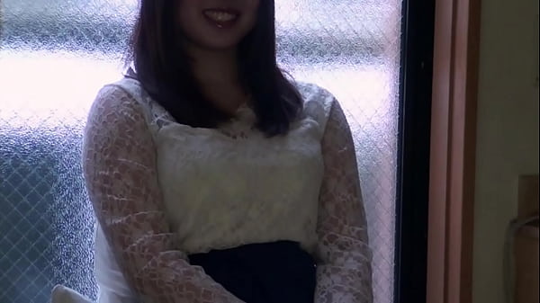 Feromoni da infermiera della coppa F dal seno grande completamente esposti! Masturbazione