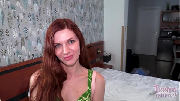 Erstaunliche leidenschaftliche Teenie-Posen