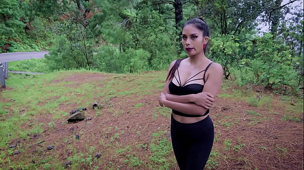 Mi novio pendejo me mandó caminando a la gasolinera para que no le robaran su italika