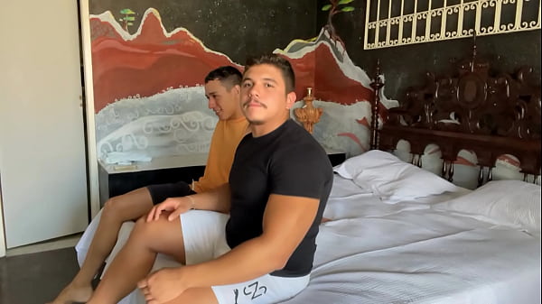 I went to play video games at the neighbor's house and he was alone. We had fun in another way.