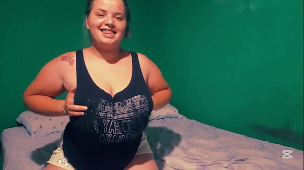 Voluptuosa amante se corre varias veces en encuentro ardiente (parte 1)