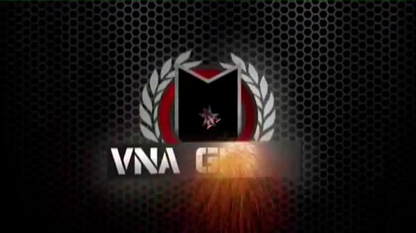 Impresionante rubia! ¡Kimber Lee te guía hacia el lanzamiento definitivo!