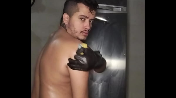 Lavare il frigorifero con Pica @ leotbrito13aaa (segui)