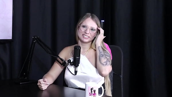 She wanted to spice up her profession and became a creator of porn content, with some hard videos, and was always shown - Naty Varga (SHEER/RED)