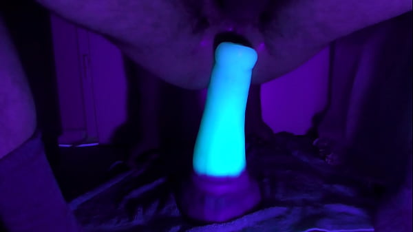 Otter Dildo Balls Gioco con dildo anale UV a luce nera profonda - Si illumina al buio, gioco DD estremo
