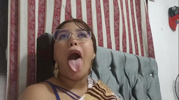 Yo estaba tranquilita viendo mi pel&iacute_cula ENCIERRO. En Netflix cuando llega mi novio y hace esta locura...!!