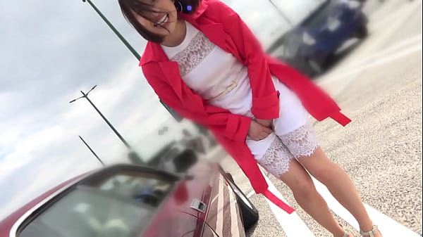 Stunning Teen Girl poses in big_tits